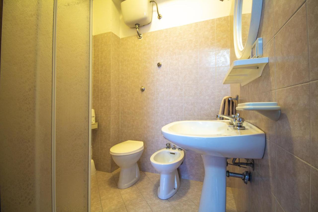 Piccolo Hotel Nuova Gestione Cala Gonone Buitenkant foto
