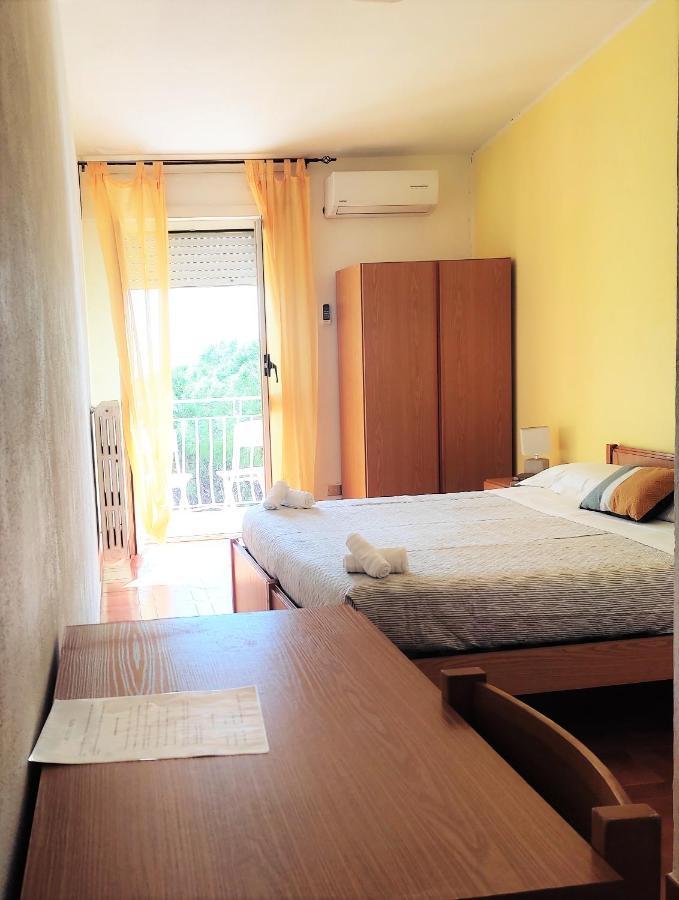 Piccolo Hotel Nuova Gestione Cala Gonone Buitenkant foto