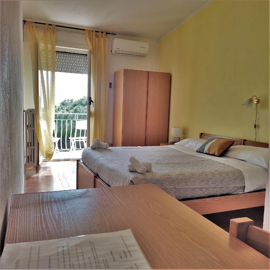Piccolo Hotel Nuova Gestione Cala Gonone Buitenkant foto