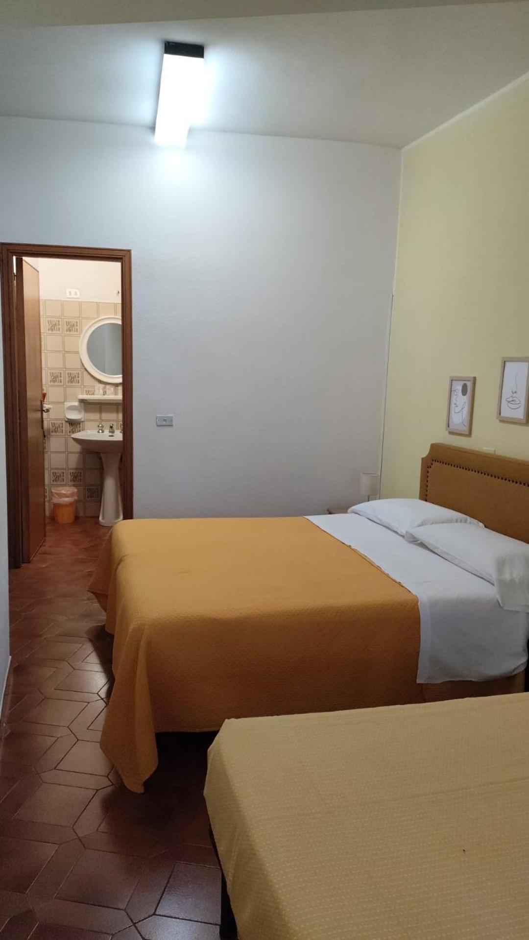 Piccolo Hotel Nuova Gestione Cala Gonone Buitenkant foto